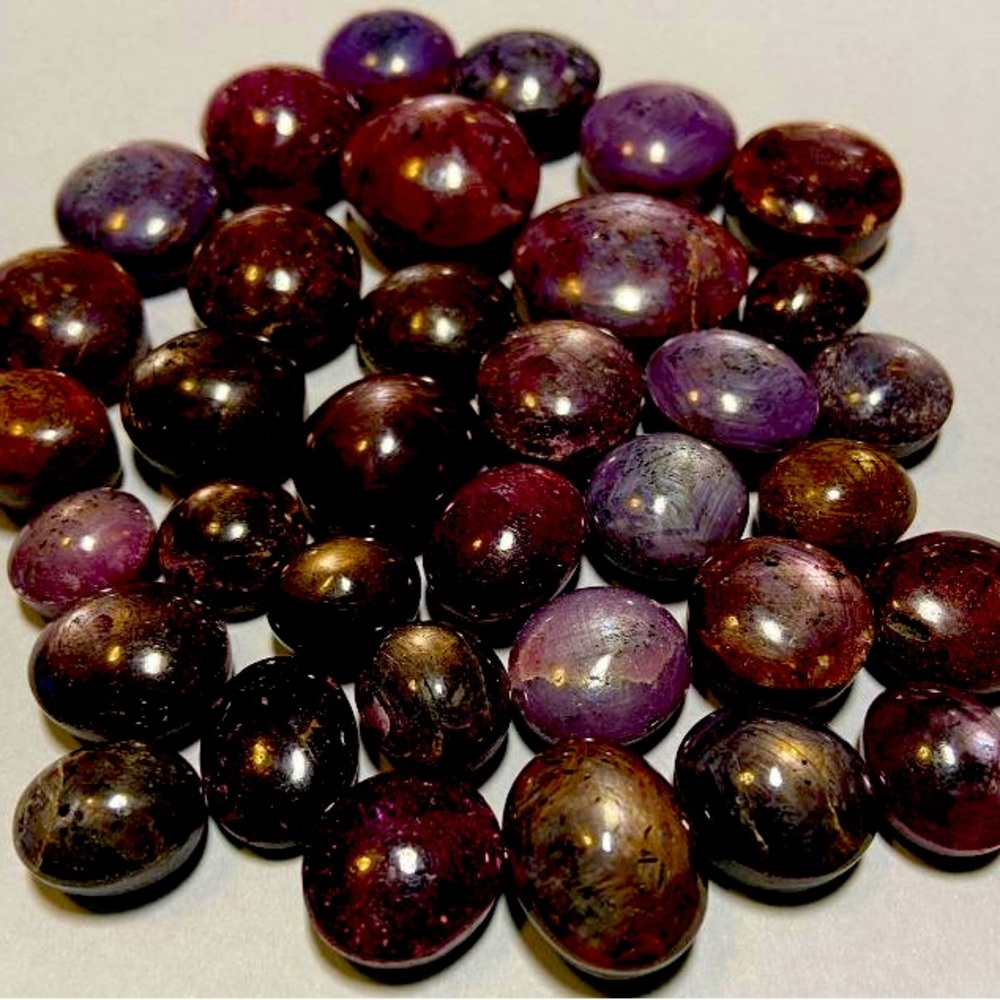 Ruby stone aware, more focused, and remain alert. Ruby improve blood circulation